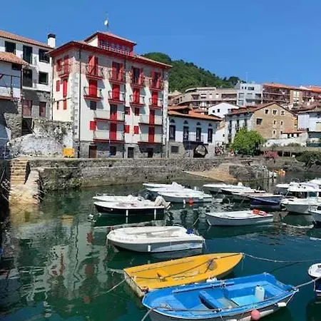 Arostegi Etxea Bonito Piso Junto Al Puerto Appartamento